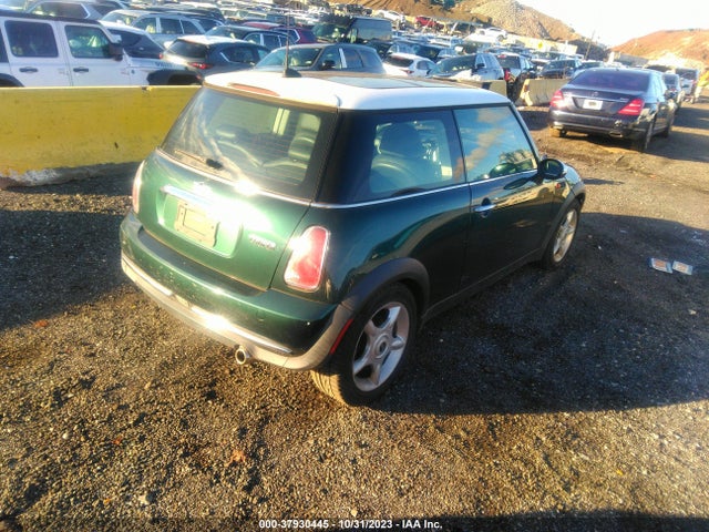 2006 MINI COOPER HARDTOP WMWRC33516TK18511 Photo 3