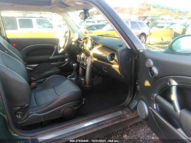 2006 MINI COOPER HARDTOP WMWRC33516TK18511 Photo 4