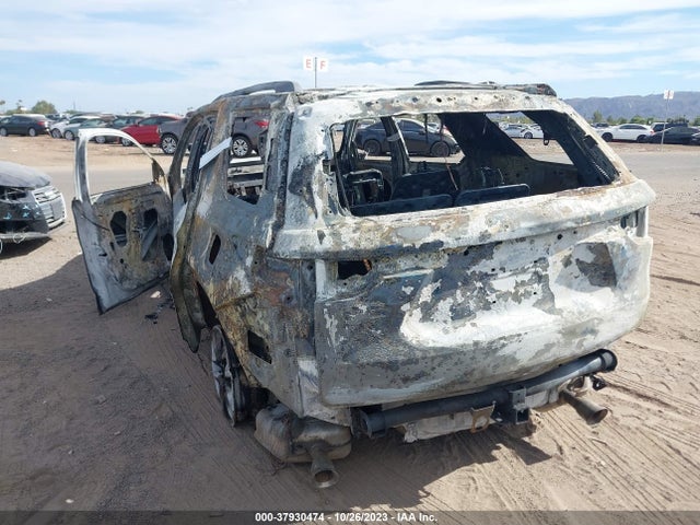 Chevrolet Traverse 1lt 2018 1GNERGKW0JJ281113 Image 3