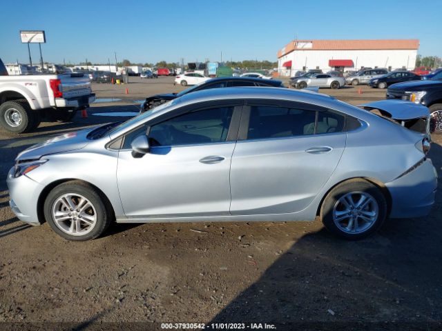 1G1BE5SM1J7221776 Chevrolet Cruze Lt Auto