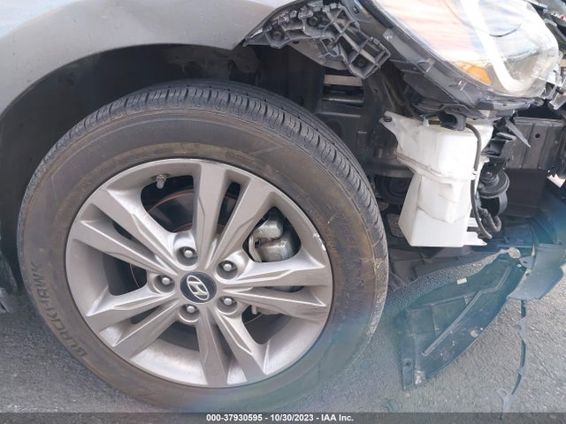 2017 HYUNDAI ELANTRA SE VIN: KMHD84LF9HU151971