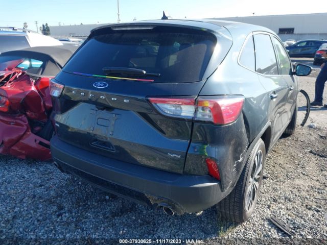 1FMCU0BZ4NUA27212 Ford Escape Se Hybrid