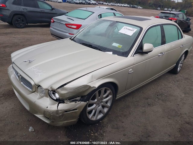 2008 JAGUAR XJ SAJWA79BX8SH20558 Photo 1