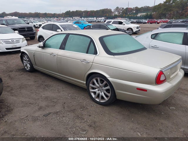 2008 JAGUAR XJ SAJWA79BX8SH20558 Photo 2