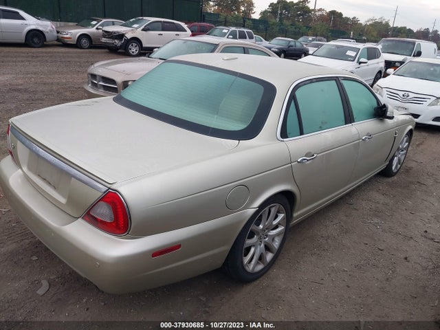 2008 JAGUAR XJ SAJWA79BX8SH20558 Photo 3