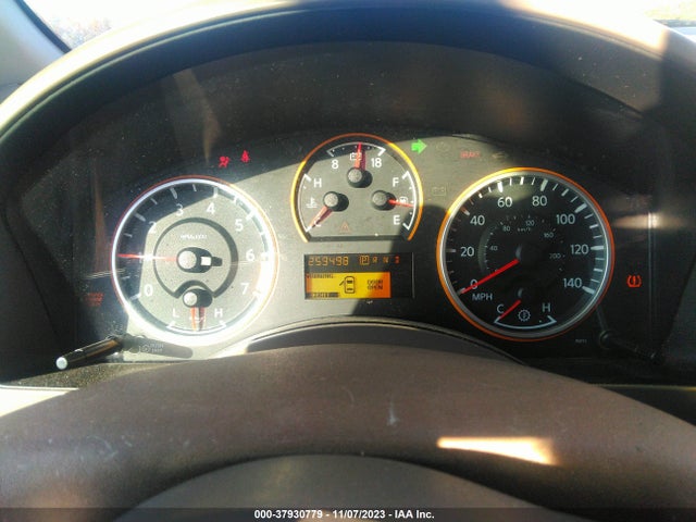 2010 NISSAN TITAN SE VIN: 1N6BA0ED9AN303667
