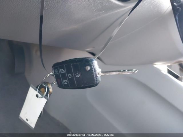 KNDMB5C1XG6091704 KIA SEDONA LX