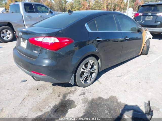 KNAFZ4A81G5448219 KIA FORTE EX
