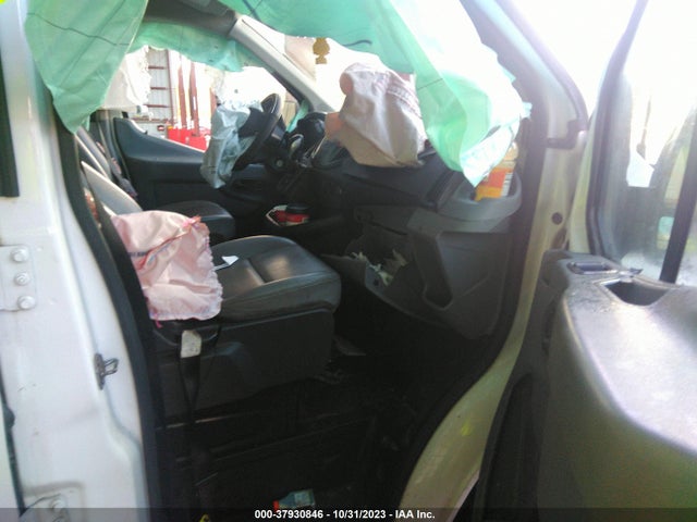 Ford Transit-150 2018 1FTYE9ZM7JKB20642 Image 5