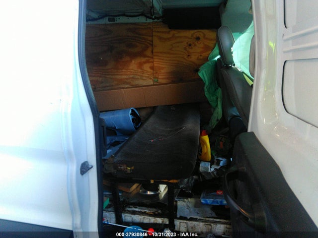 Ford Transit-150 2018 1FTYE9ZM7JKB20642 Image 8