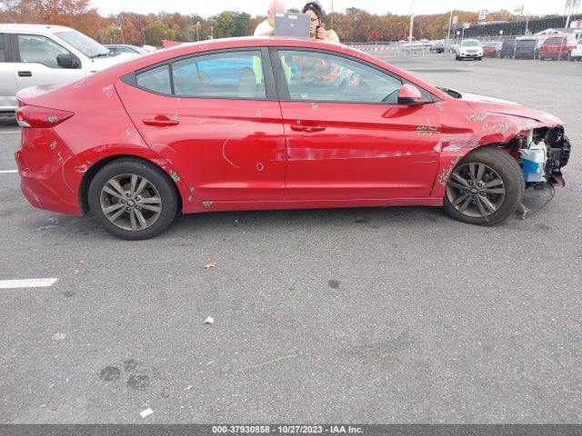 2017 HYUNDAI ELANTRA SE VIN: 5NPD84LF8HH117132