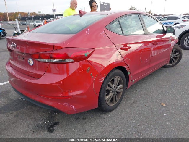 2017 HYUNDAI ELANTRA SE VIN: 5NPD84LF8HH117132