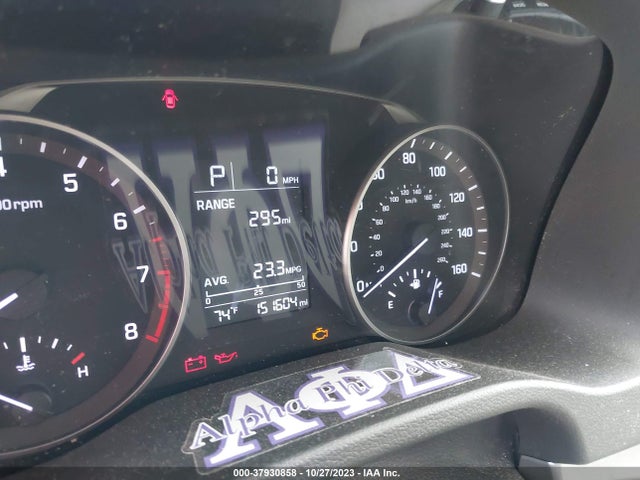 2017 HYUNDAI ELANTRA SE VIN: 5NPD84LF8HH117132