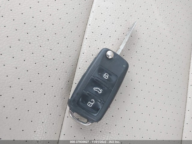 2010 VOLKSWAGEN JETTA SPORTWAGEN 3VWTZ7AJXAM687843 Photo 10