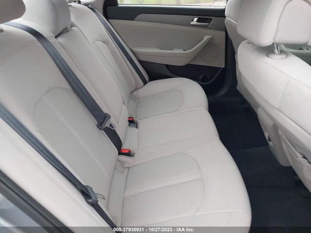 2016 HYUNDAI SONATA SE VIN: 5NPE24AF1GH351751