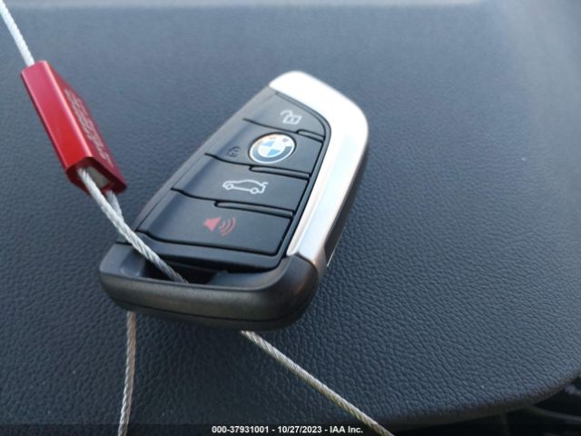 2019 BMW X3 5UXTR7C58KLF34711 Photo 10