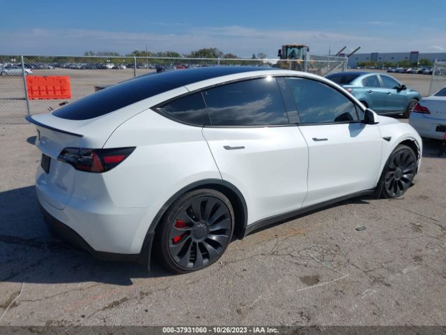 2023 TESLA MODEL Y 7SAYGDEF5PF701800 Photo 3