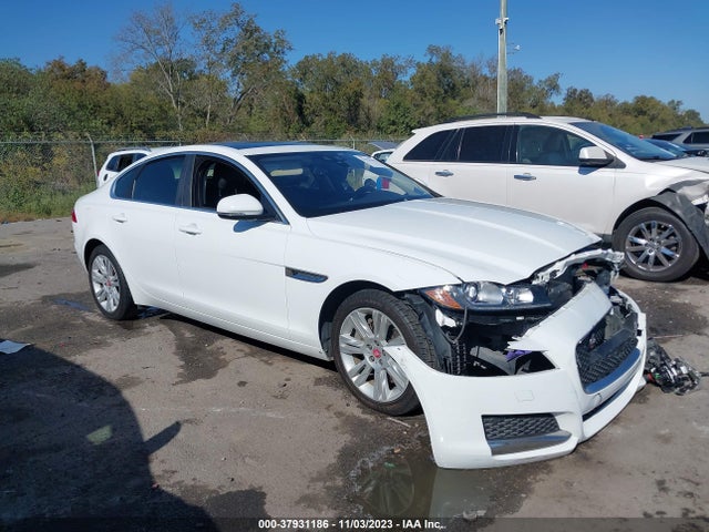 2016 JAGUAR XF SAJBD4BV7GCY09213 Photo 0