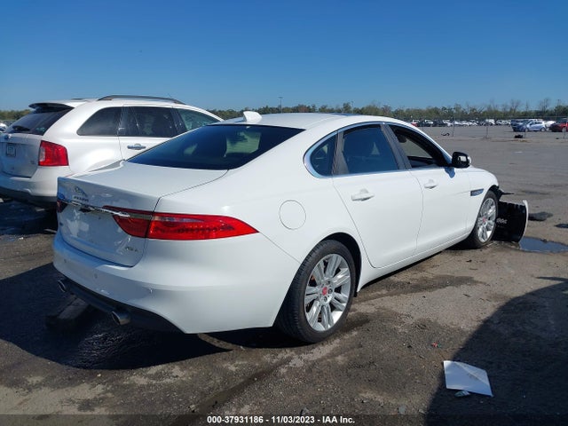 2016 JAGUAR XF SAJBD4BV7GCY09213 Photo 3