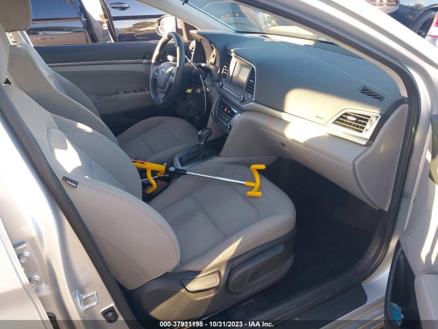 2017 HYUNDAI ELANTRA SE VIN: 5NPD84LF0HH151467
