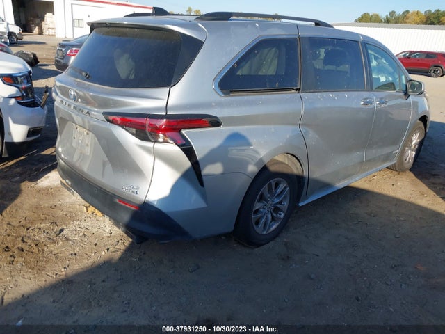 2021 TOYOTA SIENNA XLE VIN: 5TDYRKEC1MS064185