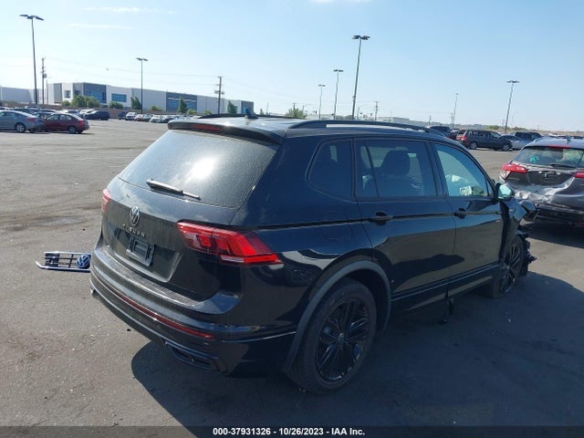 3VVCB7AX4NM053317 Volkswagen Tiguan Se R-line Black