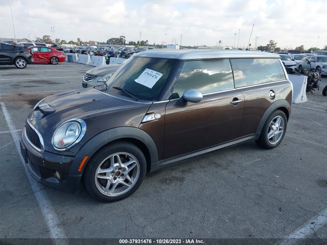 2010 MINI COOPER CLUBMAN WMWMM3C56ATZ32425 Photo 1