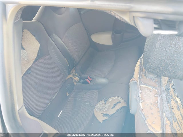 2010 MINI COOPER CLUBMAN WMWMM3C56ATZ32425 Photo 7