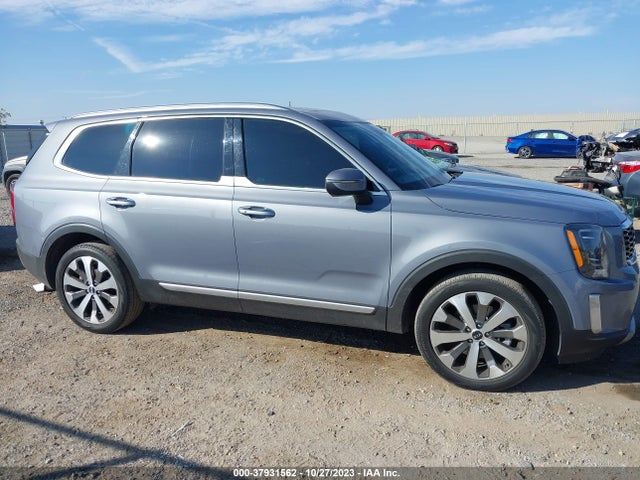 2021 KIA TELLURIDE S VIN: 5XYP64HC2MG150985