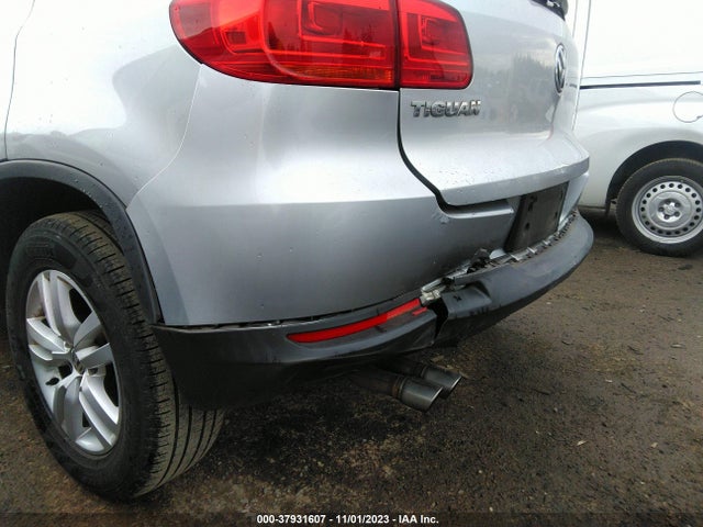 2013 VOLKSWAGEN TIGUAN S VIN: WVGAV3AX1DW568842