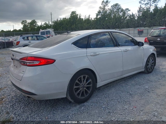 3FA6P0HD0HR145473 Ford FUSION SE