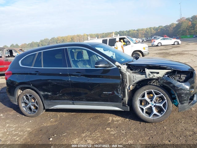 BMW X1 Xdrive28i 2016 WBXHT3C35G5E52580 Image 13