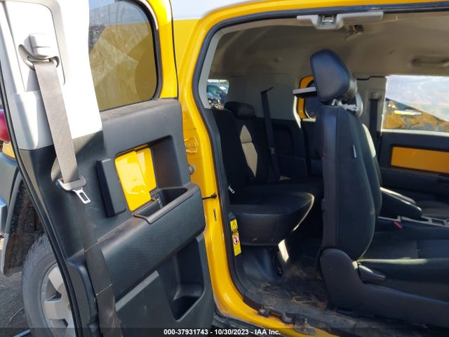 2007 TOYOTA FJ CRUISER VIN: JTEBU11F470088952