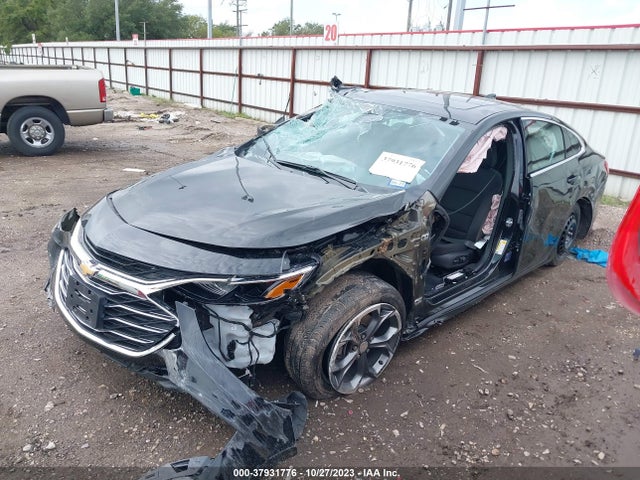 Chevrolet MALIBU LT 2023 1G1ZD5ST7PF231381 Image 2