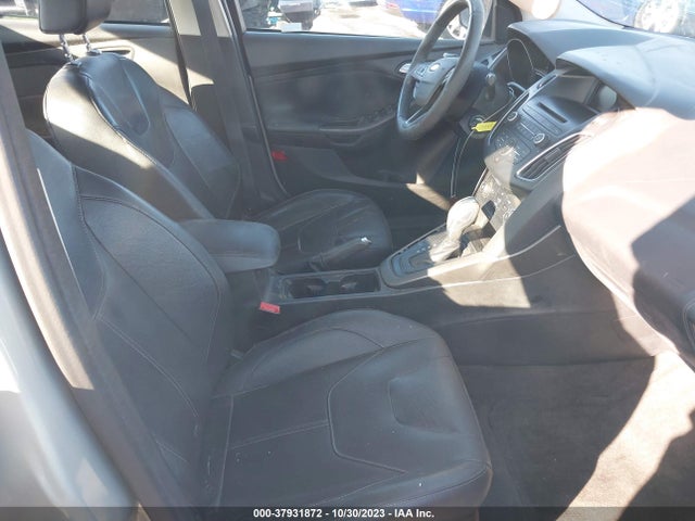 Ford FOCUS SE 2015 1FADP3F26FL320024 Image 5