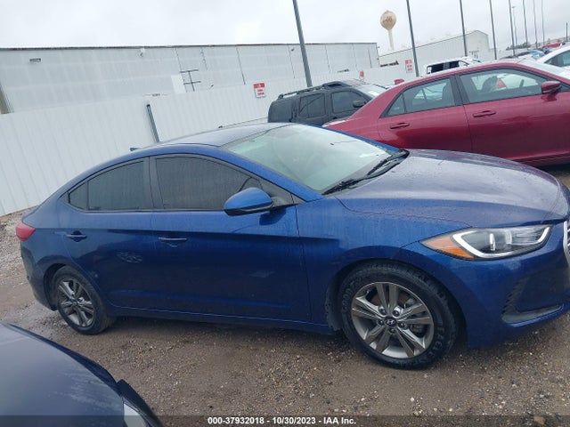 Hyundai ELANTRA SEL 2018 5NPD84LF0JH265782 Image 13