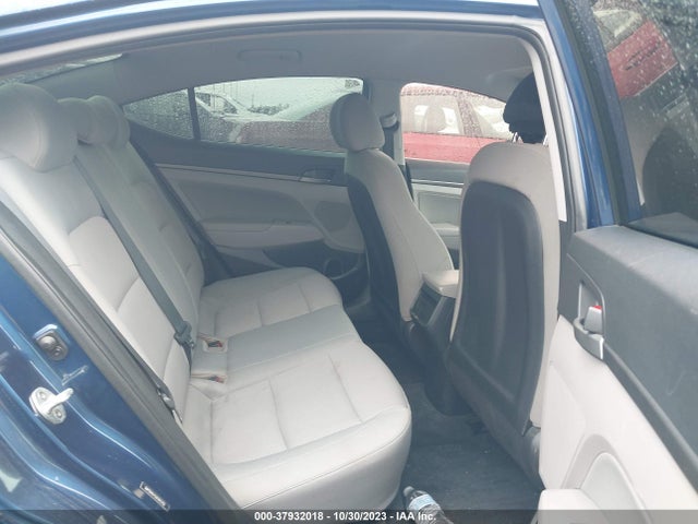 Hyundai ELANTRA SEL 2018 5NPD84LF0JH265782 Image 8