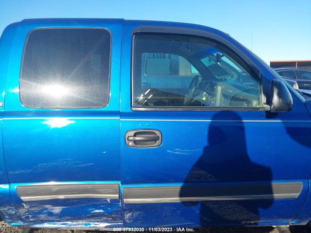 2003 CHEVROLET SILVERADO 1500 LS VIN: 2GCEC19T231216800