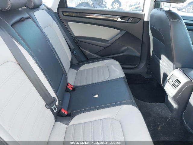 1VWBS7A32FC044073 Volkswagen Passat 1.8t Sport