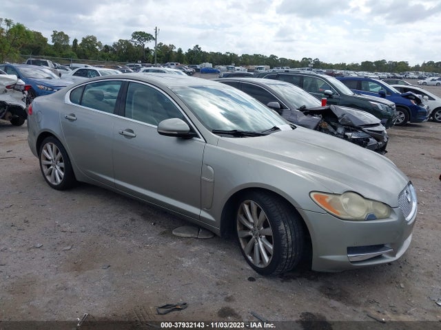 2010 JAGUAR XF SAJWA0GB7ALR55071 Photo 0