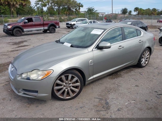 2010 JAGUAR XF SAJWA0GB7ALR55071 Photo 1