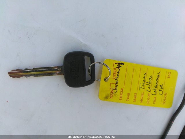 2001 TOYOTA TACOMA VIN: 5TEVL52N61Z744030