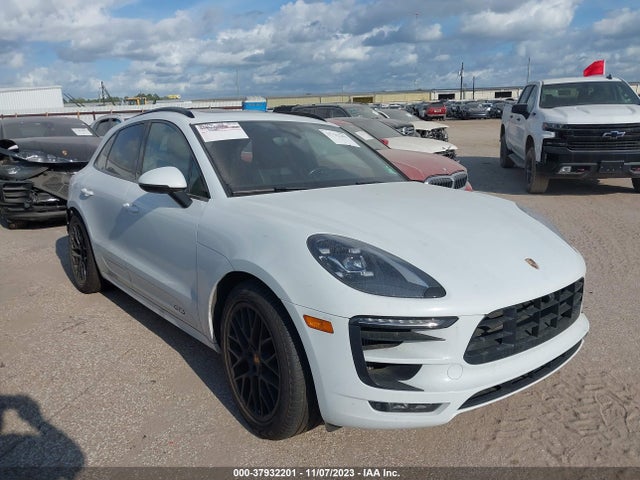 2017 PORSCHE MACAN WP1AG2A53HLB55317 Photo 0