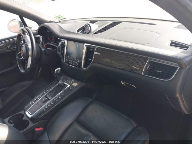 2017 PORSCHE MACAN WP1AG2A53HLB55317 Photo 4