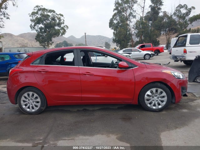 Продажа на аукционе авто 2017 Hyundai Elantra Gt, vin: KMHD35LH5HU381254, номер лота: 37932227