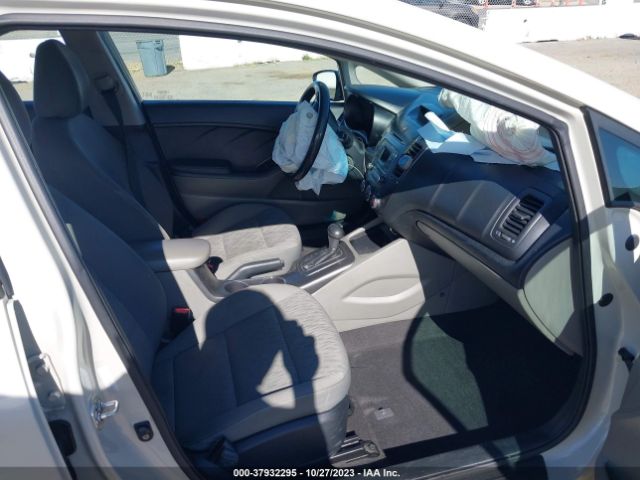 KNAFK4A63E5215457 KIA FORTE LX