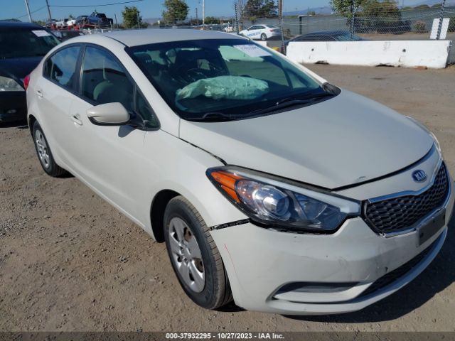 KNAFK4A63E5215457 KIA FORTE LX