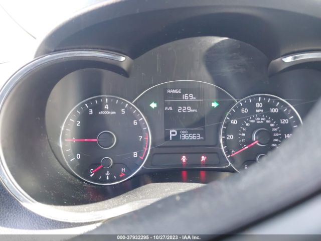 KNAFK4A63E5215457 KIA FORTE LX