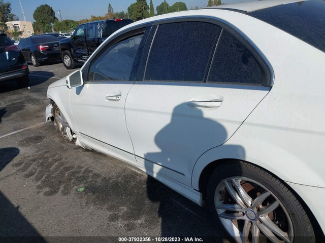 WDDGF4HB2ER314767 Mercedes-Benz 2014