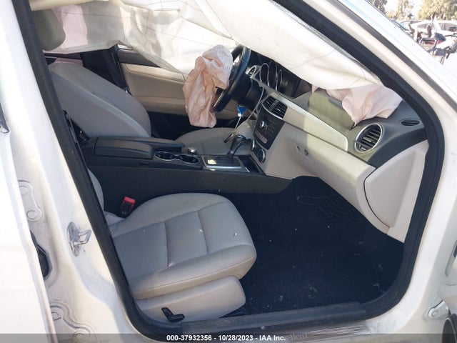 WDDGF4HB2ER314767 Mercedes-Benz 2014